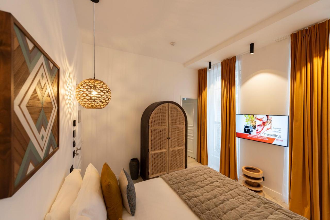 O'lord, 4 Etoiles, De Luxe Champs-elysees * Parijs